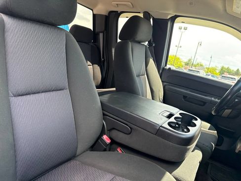 Used 2011 Chevrolet Silverado 1500 LT w/ All-Star Edition AWD/4WD image 30