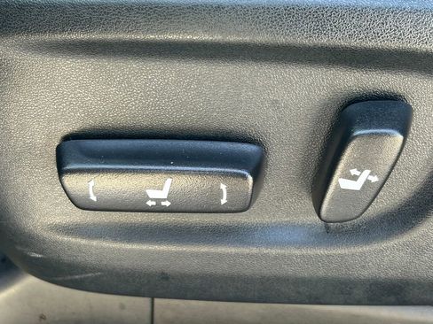 Used 2023 Toyota 4Runner Limited image 25