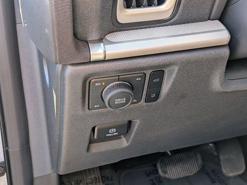 Used 2025 Ford Expedition Max Active AWD/4WD image 14