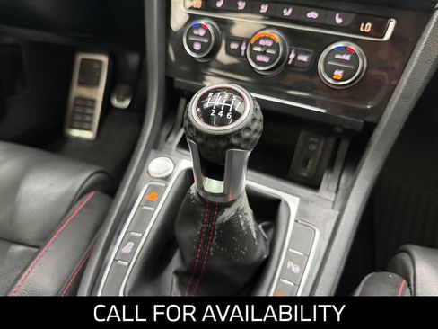 Used 2018 Volkswagen GTI 4-Door FWD image 15