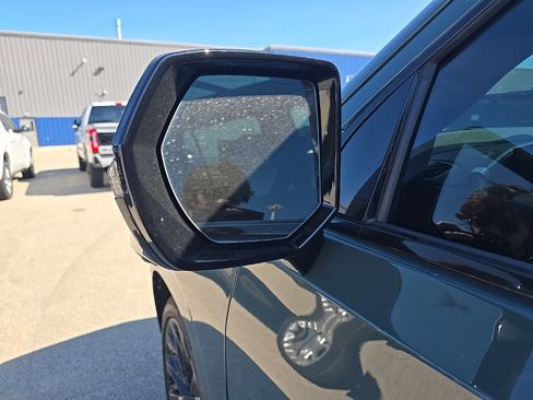 Used 2026 Cadillac Escalade V AWD/4WD image 9