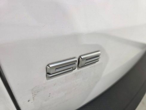 Used 2022 Ford Escape SE image 31