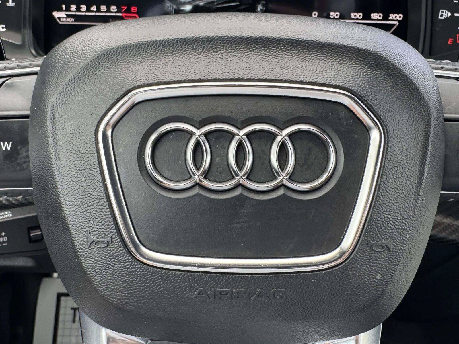 Used 2021 Audi RS Q8 w/ Carbon Optic Package AWD/4WD image 24