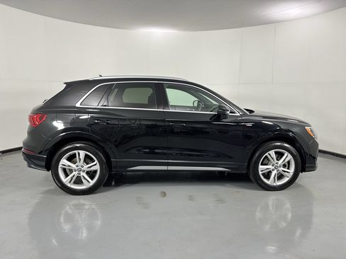 Used 2020 Audi Q3 2.0T Premium w/ Convenience Package AWD/4WD image 38