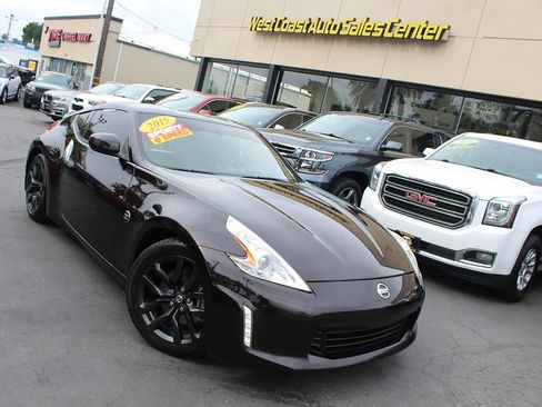 Used 2015 Nissan 370Z Coupe RWD image 27