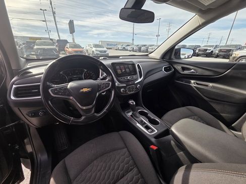 Used 2018 Chevrolet Equinox LT w/ Sun & Infotainment Package image 10