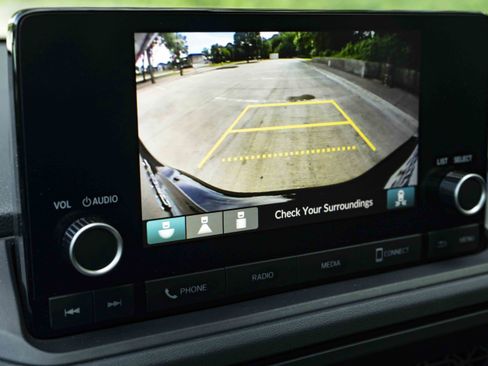 Used 2025 Honda Accord SE image 29
