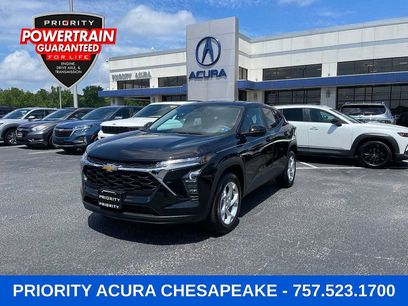 Used 2025 Chevrolet Trax LS w/ LS Convenience Package