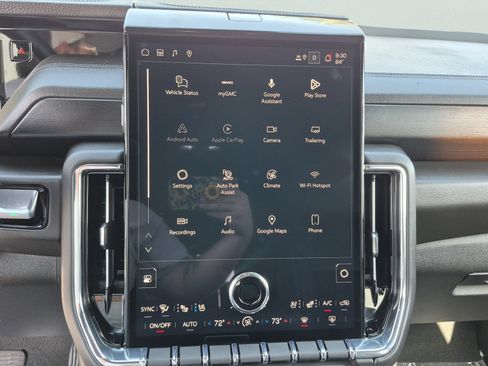 Used 2025 GMC Yukon XL Denali AWD/4WD image 26