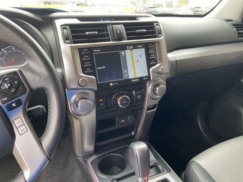 Used 2022 Toyota 4Runner SR5 Premium image 22