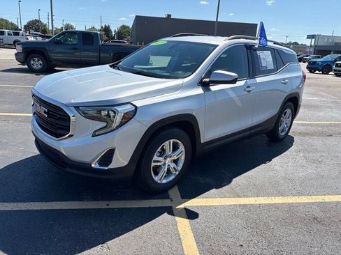Used 2019 GMC Terrain SLE w/ Driver Convenience Package FWD image 15