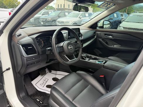 Used 2023 Nissan Rogue SV w/ SV Premium Package AWD/4WD image 10