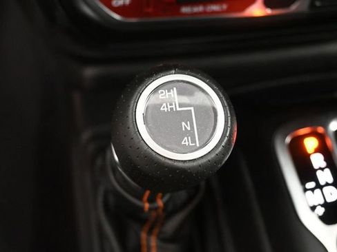Used 2023 Jeep Gladiator Mojave w/ LED Lighting Group AWD/4WD image 26