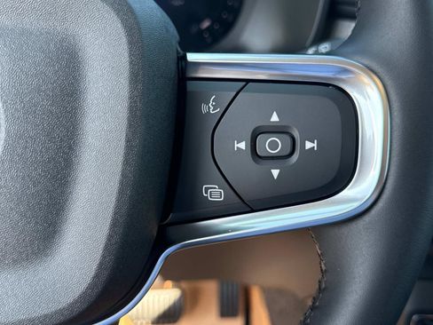 New 2026 Volvo XC40 B5 Ultra w/ Climate Package image 27