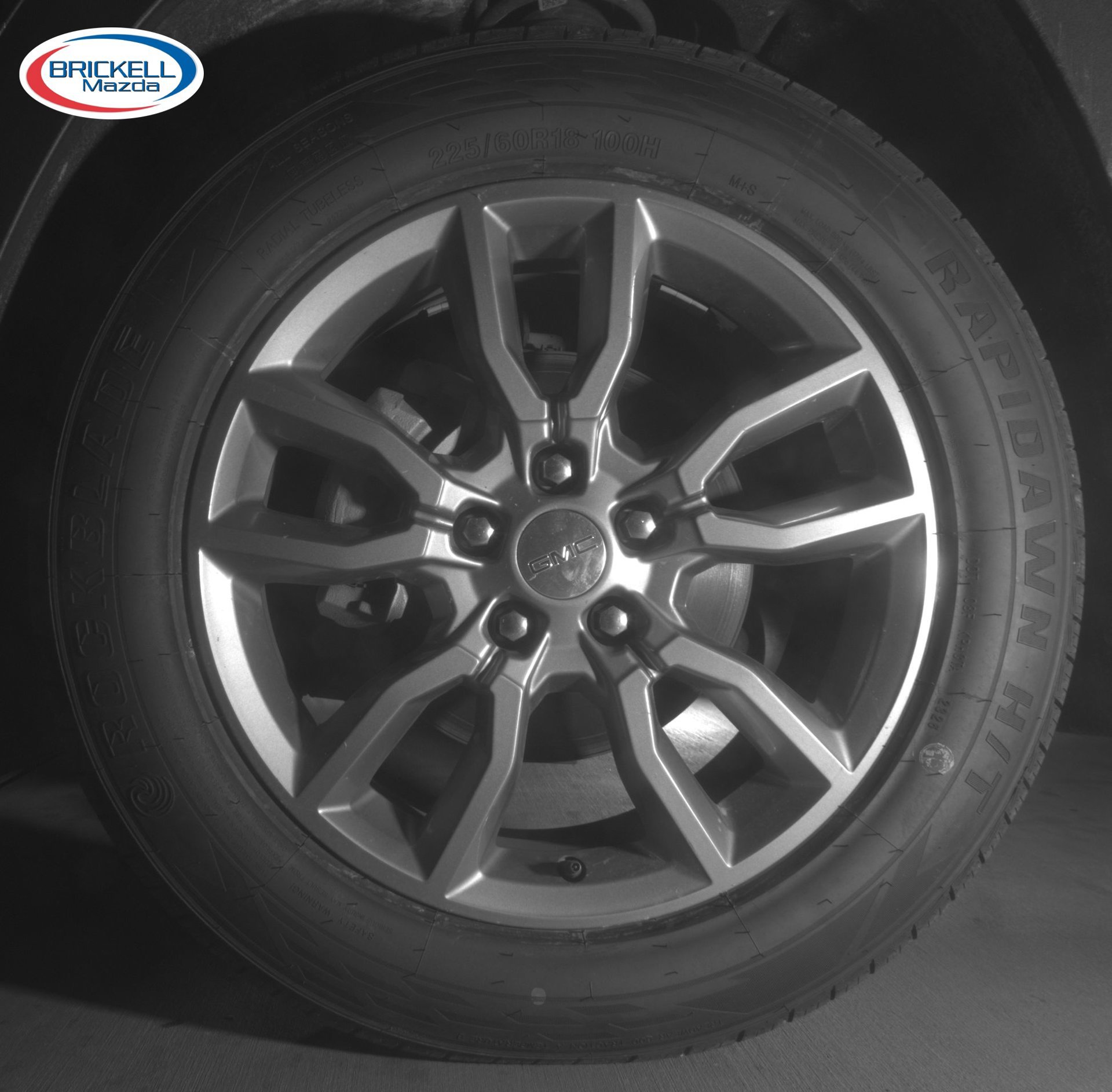 Used 2024 GMC Terrain SLT AWD/4WD image 9