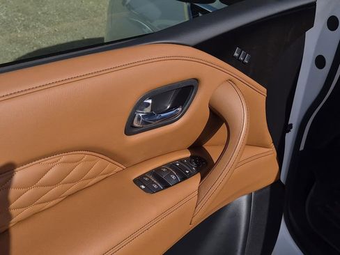 Used 2019 INFINITI QX80 Luxe w/ Proactive Package image 14