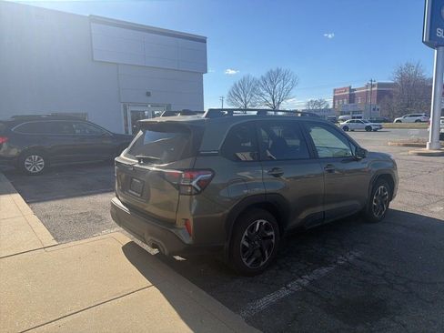 Used 2025 Subaru Forester Limited w/ Popular Package image 3