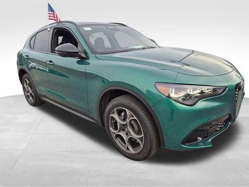 New 2025 Alfa Romeo Stelvio Sprint w/ Convenience Package image 5
