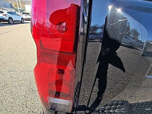 Used 2023 Chevrolet Colorado Z71 image 47