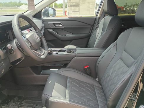 New 2026 Nissan Rogue Platinum w/ Platinum Premium Package AWD/4WD image 25