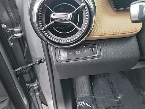 Used 2025 Chevrolet Equinox ACTIV w/ Convenience Package III image 8