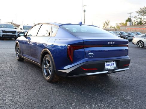 New 2025 Kia K4 LXS image 5