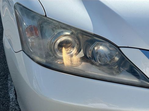 Used 2011 Lexus ES 350 image 35