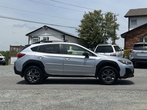 Used 2021 Subaru Crosstrek 2.5i Sport w/ Moonroof Package AWD/4WD image 2