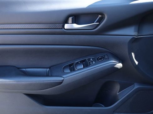 Used 2024 Nissan Altima 2.5 SV image 27