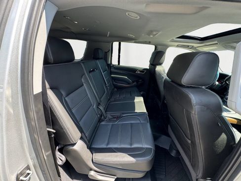 Used 2020 GMC Yukon XL Denali AWD/4WD image 9