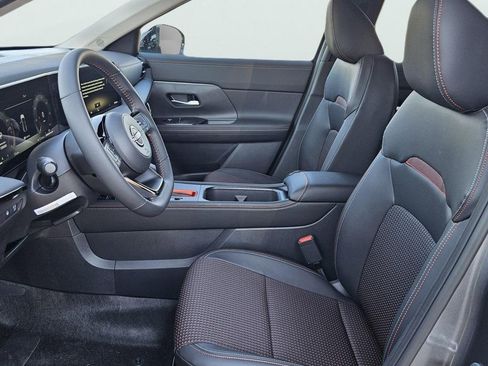 New 2026 Nissan Kicks SR image 10