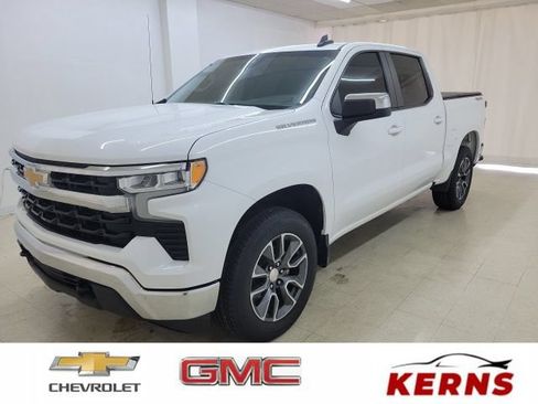 Used 2023 Chevrolet Silverado 1500 LT AWD/4WD image 1