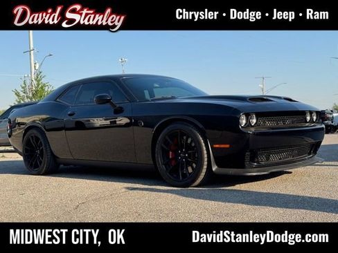 Used 2023 Dodge Challenger SRT Hellcat RWD image 1