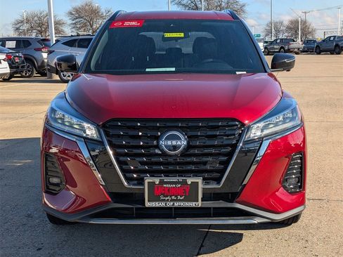 Certified 2024 Nissan Kicks SR image 6
