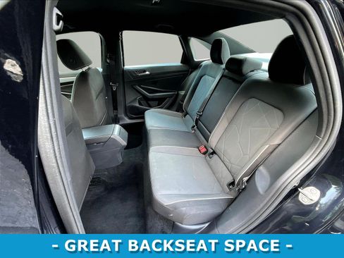 Used 2025 Volkswagen Jetta Sport FWD image 21