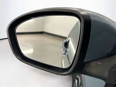 Used 2024 Nissan Sentra SV image 16