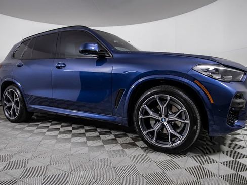Used 2023 BMW X5 xDrive40i w/ M Sport Package AWD/4WD image 2