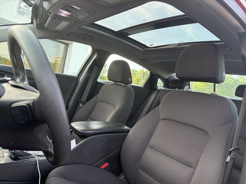 Used 2020 Chevrolet Malibu LT FWD image 27