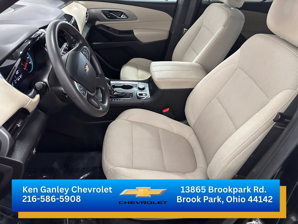 Used 2023 Chevrolet Traverse LS FWD image 11