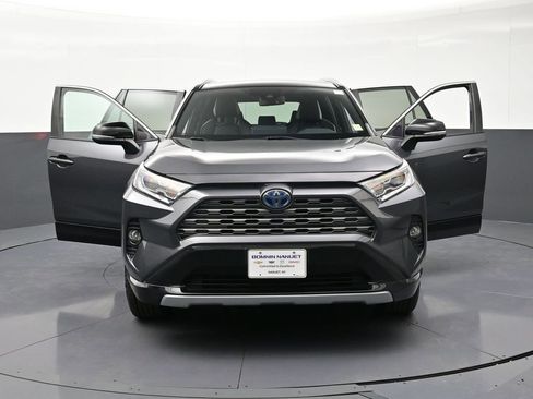 Used 2019 Toyota RAV4 XSE w/ Carpet Mat Package AWD/4WD image 38