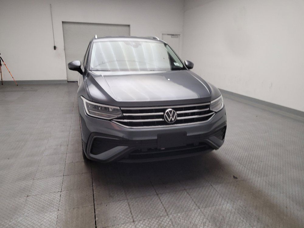 Used 2023 Volkswagen Tiguan SE FWD image 14