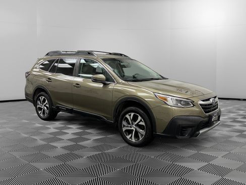 Used 2021 Subaru Outback Limited image 7