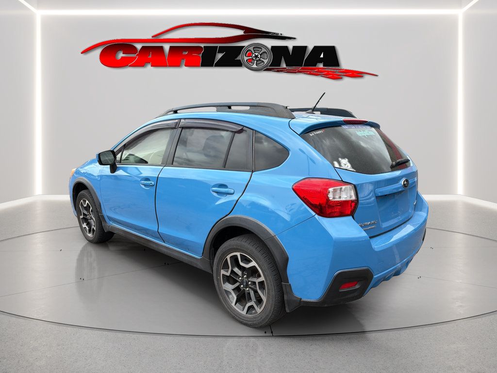 Used 2017 Subaru Crosstrek 2.0i Premium w/ Moonroof Package AWD/4WD image 9
