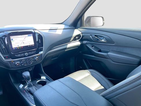 Used 2023 Chevrolet Traverse High Country FWD image 25