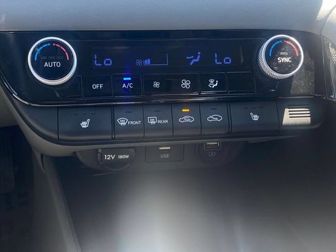 Used 2023 Hyundai Elantra SEL w/ Convenience Package FWD image 21