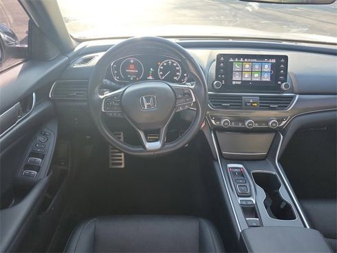 Used 2022 Honda Accord Sport image 9