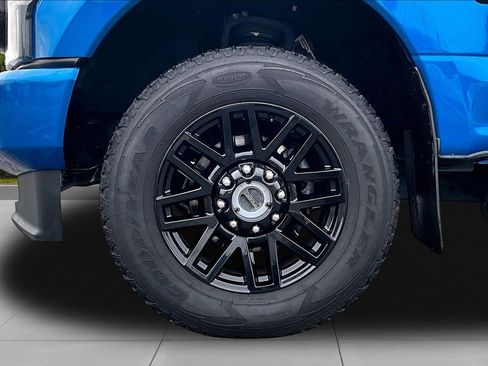 Certified 2020 Ford F350 Lariat image 35