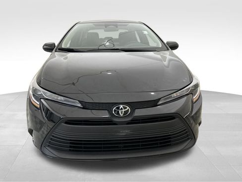 Used 2023 Toyota Corolla LE image 8