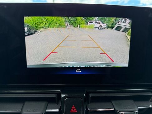 Used 2025 Chevrolet TrailBlazer LT AWD/4WD image 17