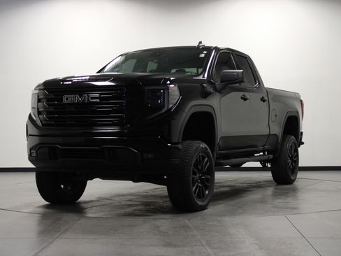 Used 2023 GMC Sierra 1500 Elevation w/ Preferred Package AWD/4WD image 8